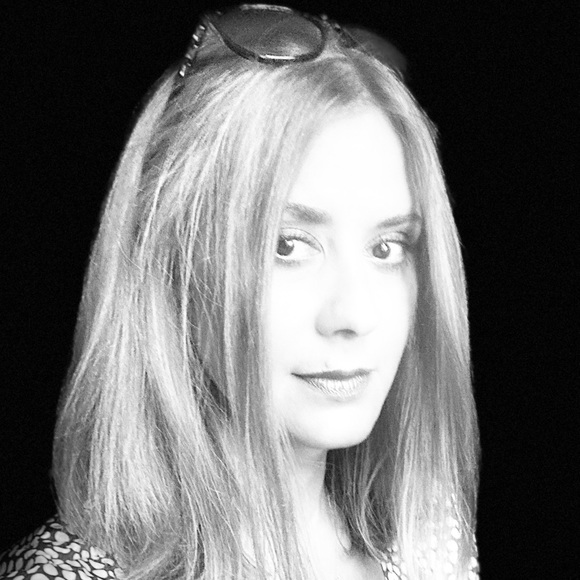 Meet your Posher, Tracey - Picture 1 of 1